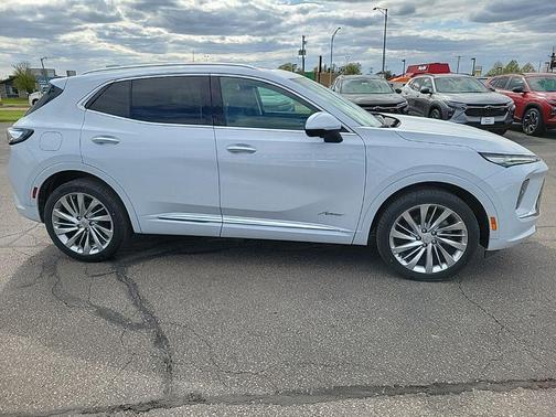 Iridescent White Tricoat 2026 Buick Envision Avenir AWD