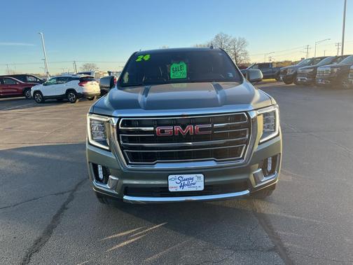 2024 GMC Yukon XL SLT