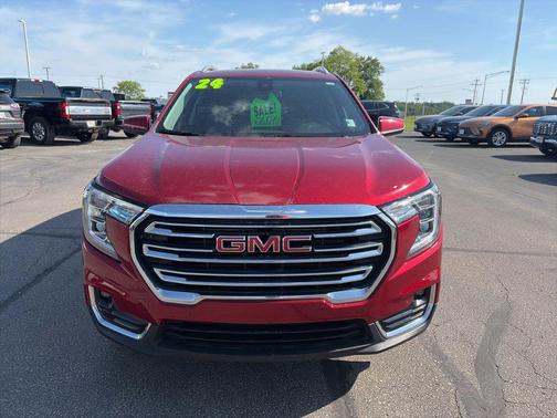 Volcanic Red Tintcoat 2024 GMC Terrain SLT