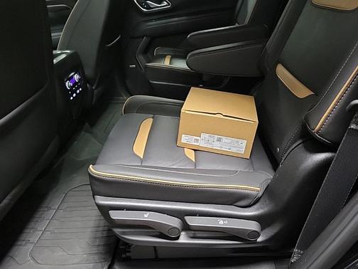 2024 GMC Yukon 4WD AT4