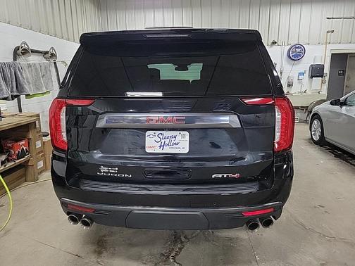 2024 GMC Yukon 4WD AT4