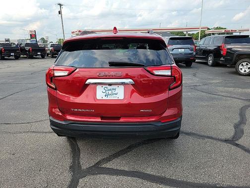 Cayenne Red Tintcoat 2022 GMC Terrain SLE