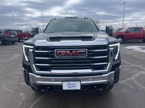 2026 GMC Sierra 3500 SLT