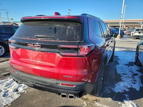 2025 GMC Acadia AWD AT4