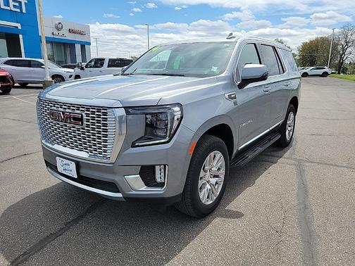 Sterling Metallic 2024 GMC Yukon Denali
