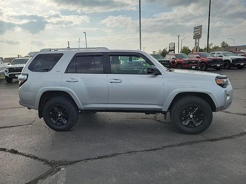 2016 Toyota 4Runner SR5