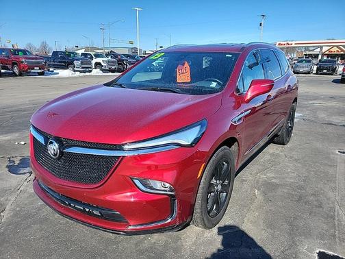 2023 Buick Enclave Essence AWD