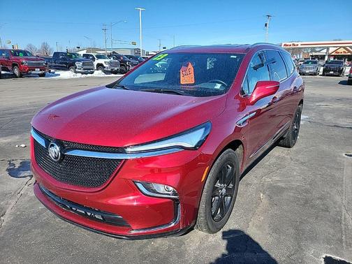 2023 Buick Enclave Essence AWD