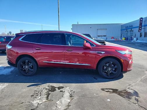 2023 Buick Enclave Essence AWD