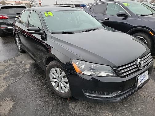 2014 Volkswagen Passat 1.8T S