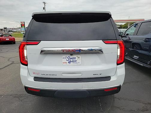 2022 GMC Yukon XL SLT