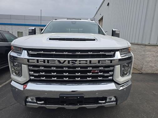 Iridescent Pearl Tricoat 2023 Chevrolet Silverado 2500 LTZ
