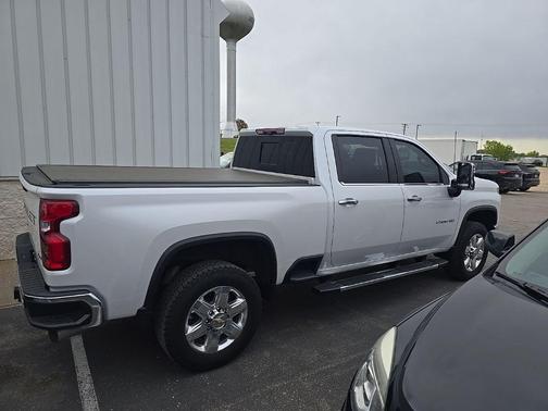 Iridescent Pearl Tricoat 2023 Chevrolet Silverado 2500 LTZ
