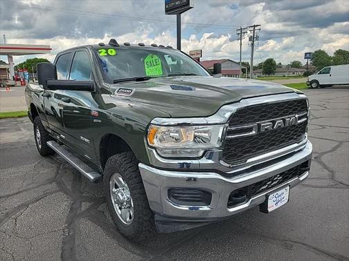 2020 RAM 2500 Tradesman Crew Cab 4X4 6'4' Box