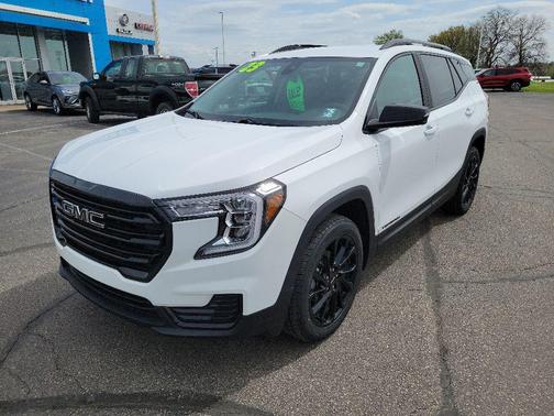 Summit White 2023 GMC Terrain SLE