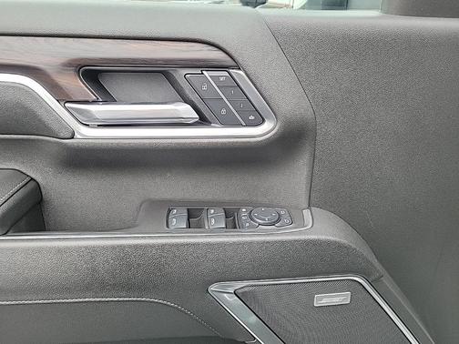 2025 GMC Sierra 2500 SLT