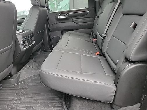 2025 GMC Sierra 2500 SLT