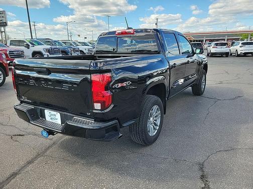 Black 2024 Chevrolet Colorado LT