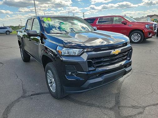Black 2024 Chevrolet Colorado LT