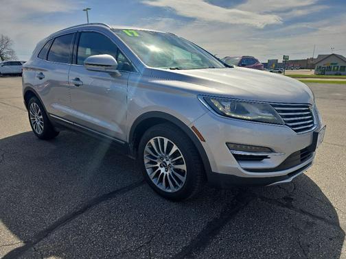 Ingot Silver 2017 Lincoln MKC Reserve
