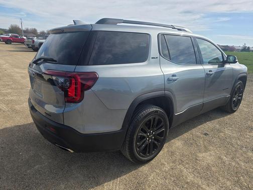 Sterling Metallic 2023 GMC Acadia AWD SLT