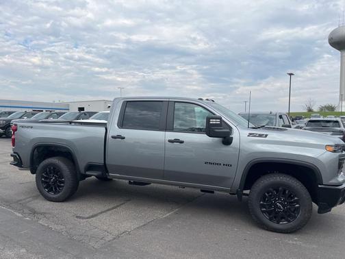 2026 Chevrolet Silverado 2500 Custom