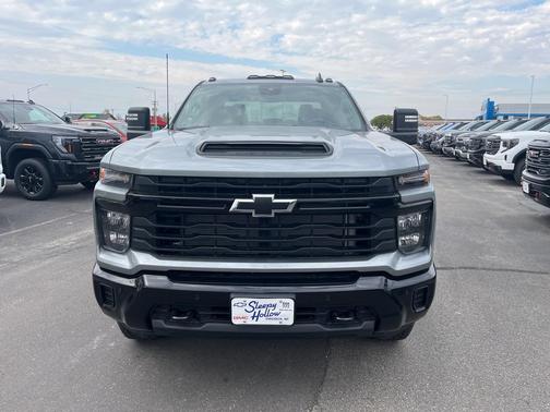 2026 Chevrolet Silverado 2500 Custom
