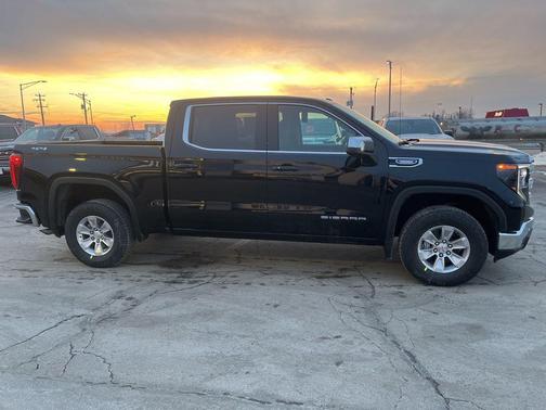2026 GMC Sierra 1500 SLE