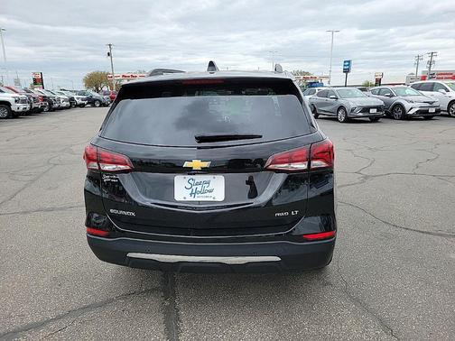 Mosaic Black Metallic 2024 Chevrolet Equinox 1LT