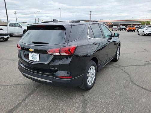 Mosaic Black Metallic 2024 Chevrolet Equinox 1LT
