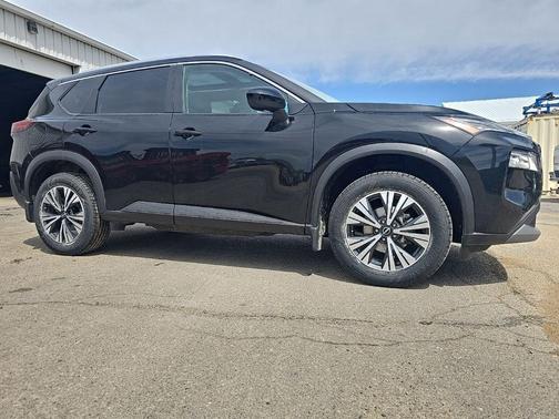 Super Black 2023 Nissan Rogue SV