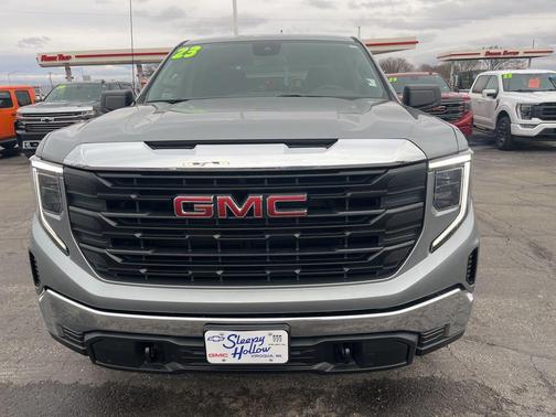 Sterling Metallic 2023 GMC Sierra 1500 Pro