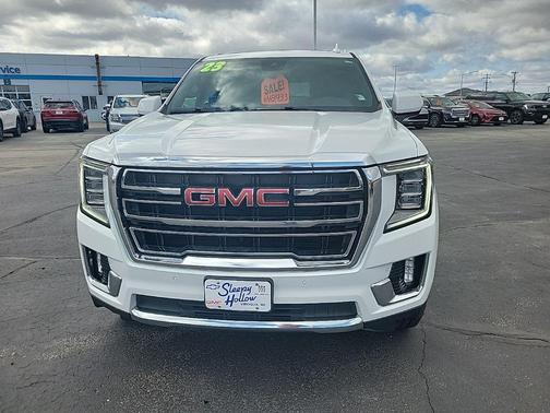 2023 GMC Yukon SLT