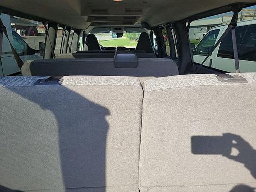Summit White 2025 GMC Savana 3500 RWD 3500 Extended Wheelbase LT