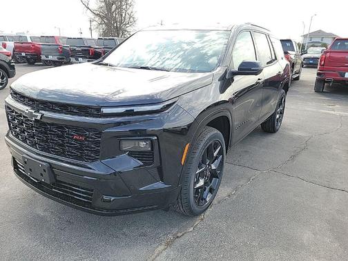 Mosaic Black Metallic 2026 Chevrolet Traverse RS