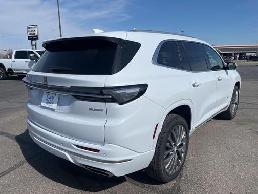 iridescent white tricoat 2026 Buick Enclave Avenir FWD
