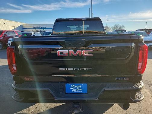 2023 GMC Sierra 2500 AT4