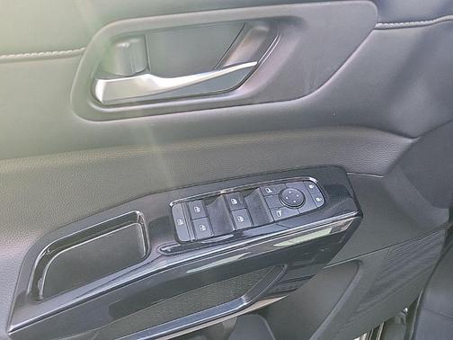 2022 Nissan Pathfinder SV 4WD