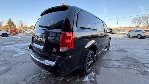 2016 Dodge Grand Caravan R/T