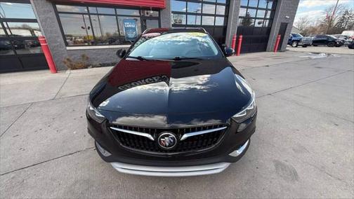 2018 Buick Regal TourX Essence