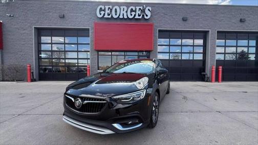 2018 Buick Regal TourX Essence