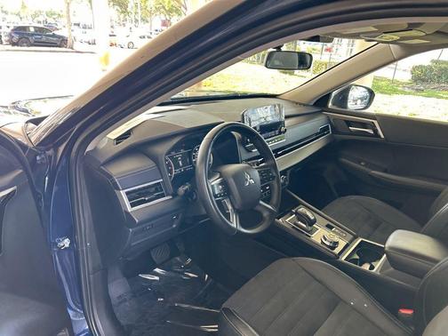 Blue 2024 Mitsubishi Outlander