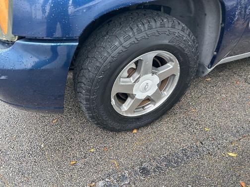 2004 Chevrolet Trailblazer LS