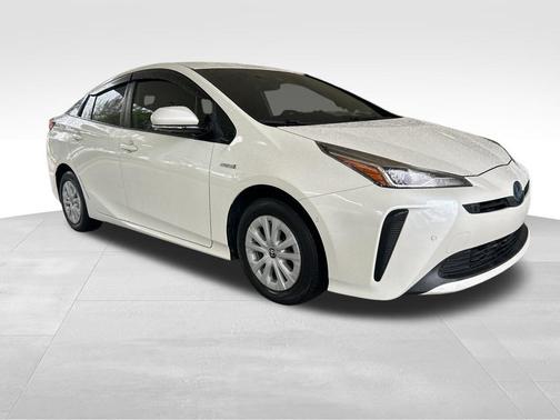 2019 Toyota Prius L