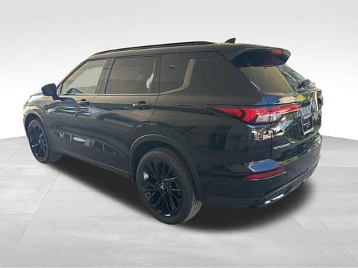 2025 Mitsubishi Outlander PHEV 