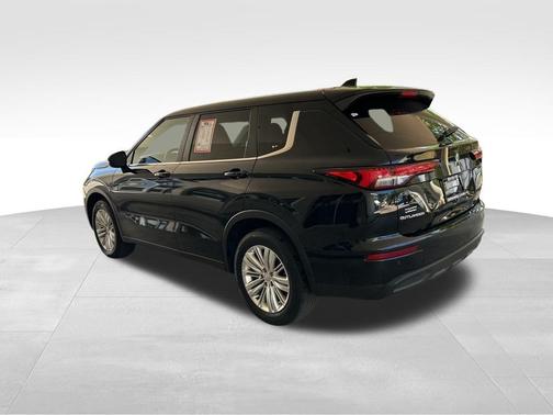 2023 Mitsubishi Outlander ES
