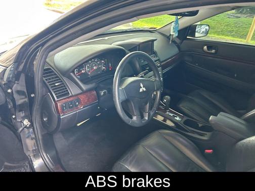 2012 Mitsubishi Galant 