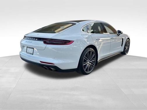 2020 Porsche Panamera 4S