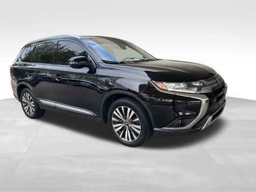 2020 Mitsubishi Outlander SE