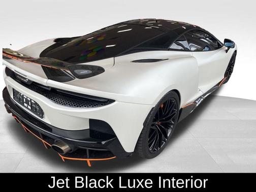 2021 McLaren GT Base